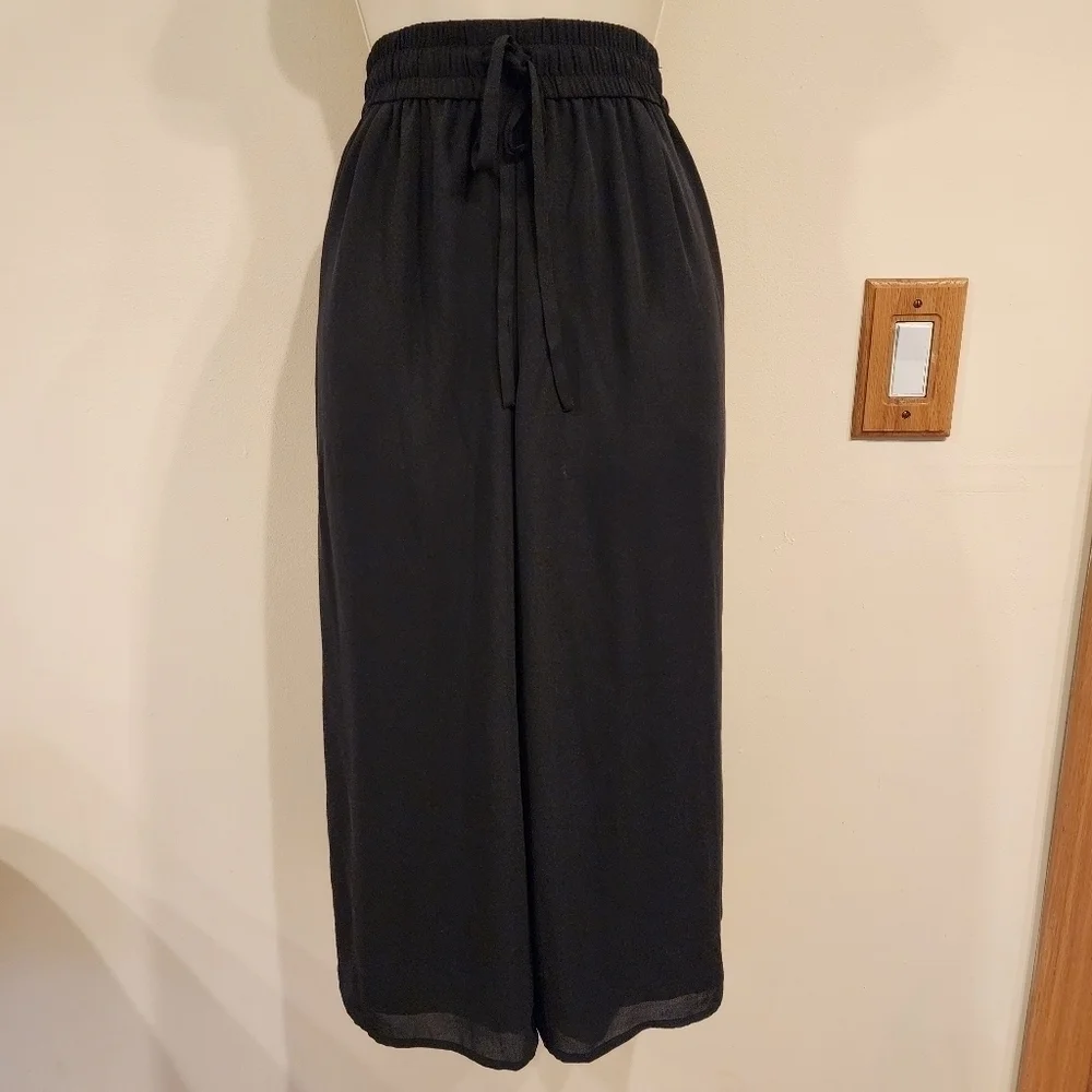 Aritzia Babaton Colutte Pants Wide Leg Cropped Size Med. Black Sheer Lined - Picture 7 of 8